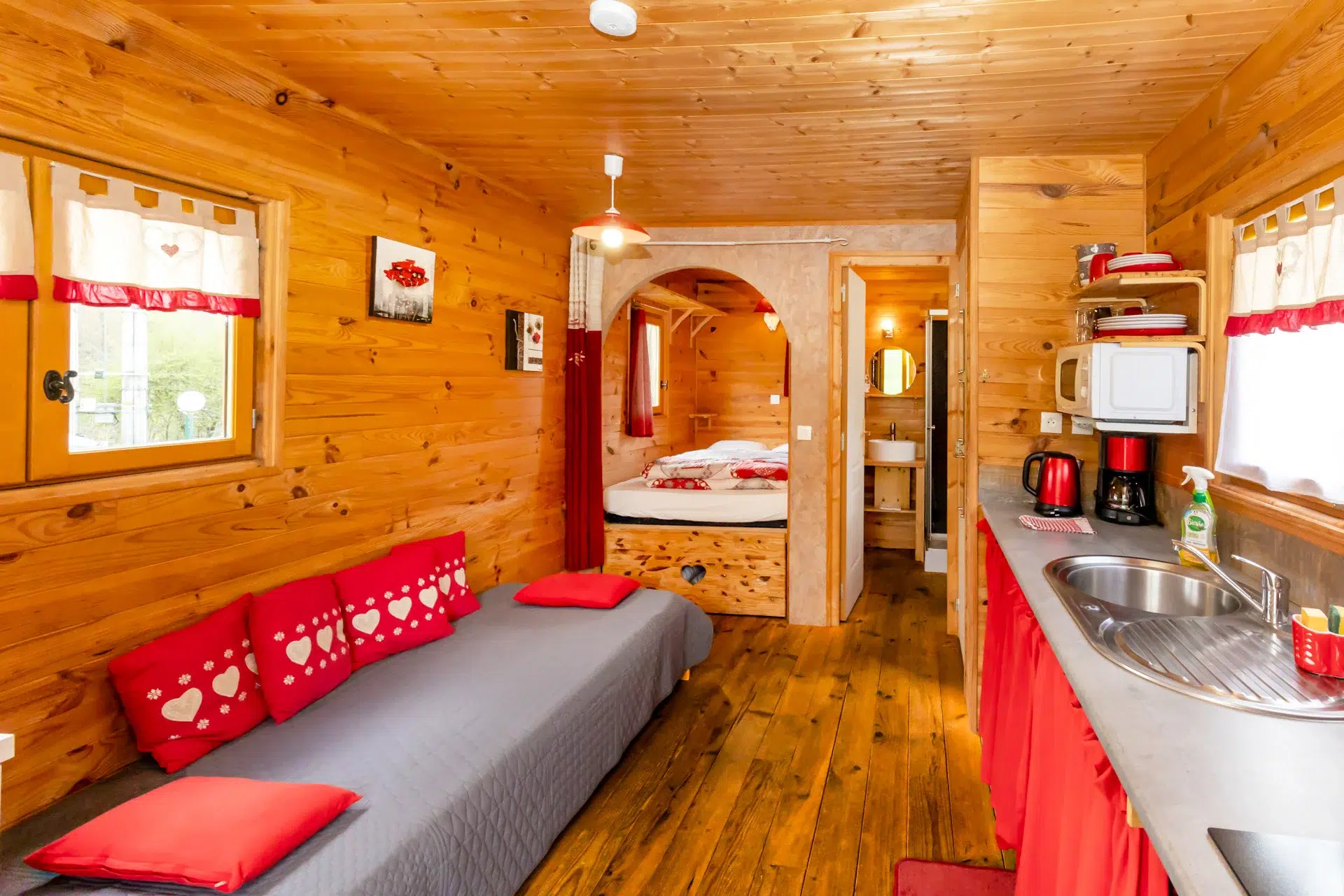 salon interieur hebergement en bois